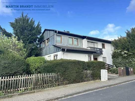 Großzügiges Architektenhaus mit Einliegerwohnung, Garten 
+ Garage in zentraler Wohnlage von Idstei