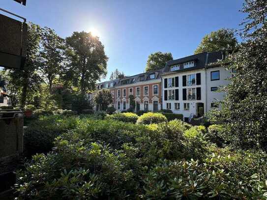 Freie & helle 1-Zimmer-Wohnung mit Balkon & Blick ins Grüne in ruhiger Toplage von Pöseldorf