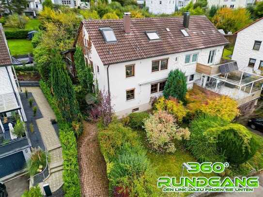 Doppelhaushälfte in Pfullingen mit Garten und überdachtem Balkon