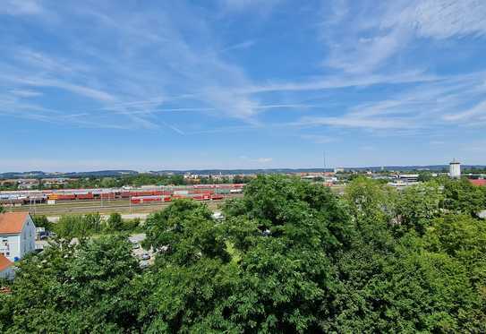 ... modernisierte 3-Zi-Whg mit Lift + Balkon + TG in zentraler Lage mit schönen Fernblick...