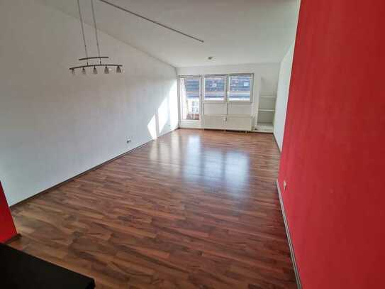 2-Zimmer Whg mit Balkon/EBK in Schöneberg am EUREF Campus, Befristet 1 Jahr Verlängerung vorgesehen