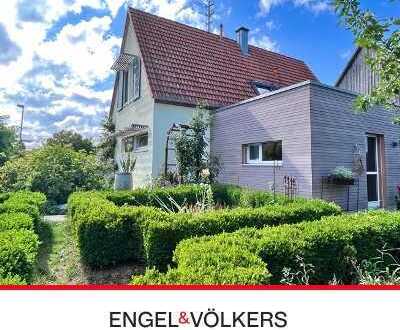 Modernes Einfamilienhaus BJ 2004 mit herrlichem/idyllischen Garten