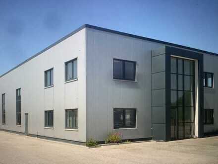 Büro, Halle und Freifläche zu vermieten