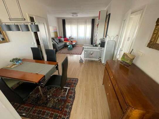 Sanierte 3 Zimmerwohnung mit Balkon und Küche in Mödrath