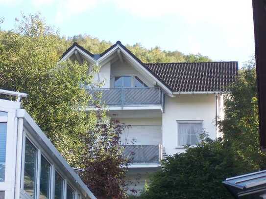 Helle Dachgeschosswohnung in ruhiger Lage mit herrlichem Ausblick