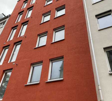 Geschmackvolle 2-Zimmer-Wohnung mit gehobener Innenausstattung mit EBK in Nürnberg