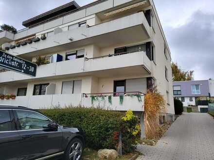 Attraktive / gepflegte 4-Zimmer Wohnung / 2 PKW Stellplätze