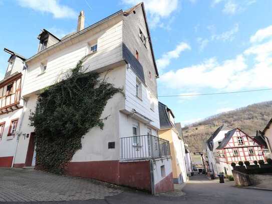 Charmante Immobilie in hochwassersicherer Lage von St. Aldegund, Nähe Zell