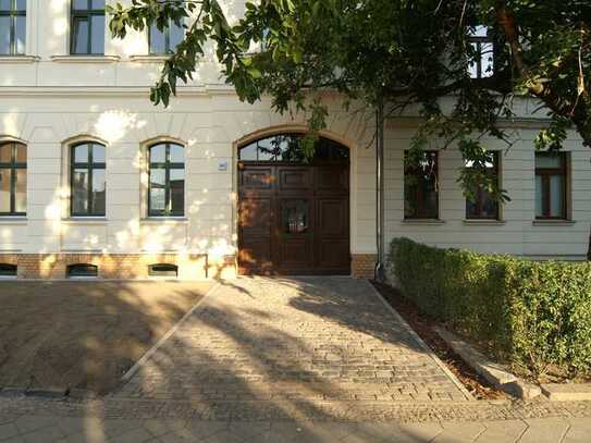 Wohnen in Schleußig! Hübsche kleinen 2R Wohnung mit Balkon! WE 02