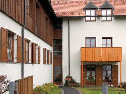 Mitterteich . gemütliche 2-Zimmer-DG-Wohnung mit WBS I