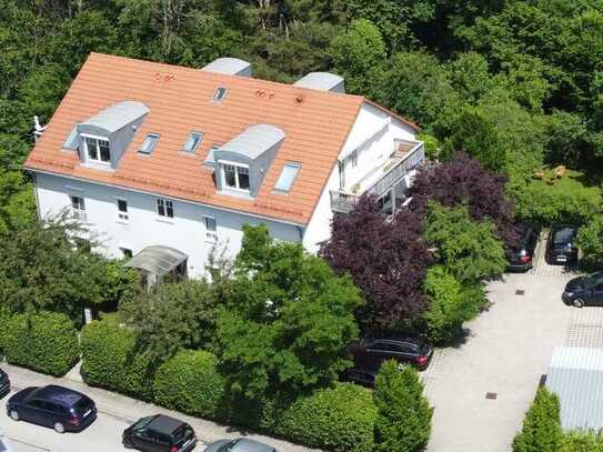 Stilvolle 2-Zimmer-Wohnung mit Balkon und EBK in Ottobrunn