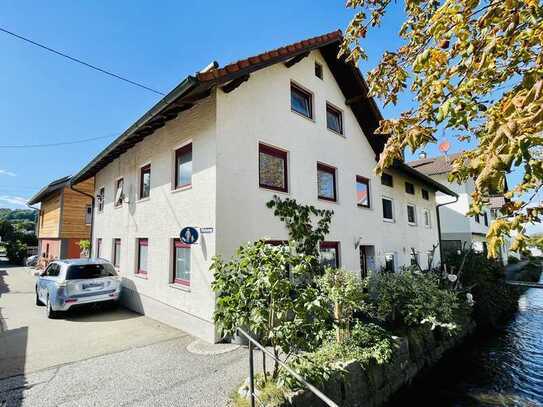 Stadthaus mit Terrasse - modernisiert - Wohnen mit Ambiente