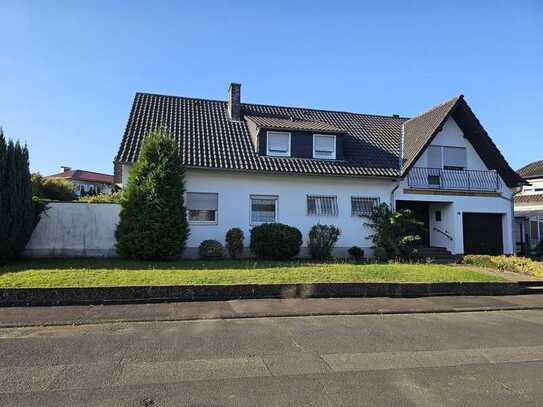 ***Einladendes Einfamilienhaus in ruhiger Wohnlage mit großzügigem Platzangebot***