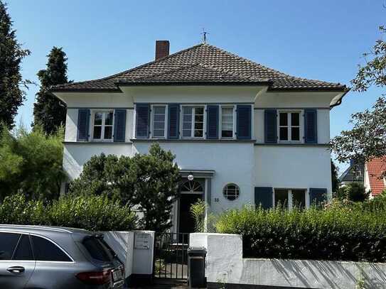 Exklusive 3-Zimmer-Erdgeschosswohnung mit Terrasse und Gartennutzung in Bonn