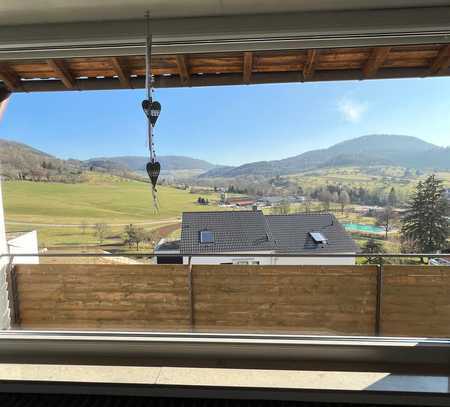 Großzügiges Zweifamilienhaus mit grandioser Aussicht
