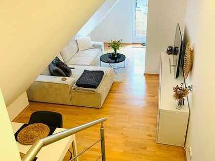 Extravagante, neuwertige 2-Zimmer-Wohnung mit Balkon in Köln