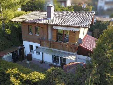 Gemütliches Wohnhaus mit Außenpool in Friedrichsdorf