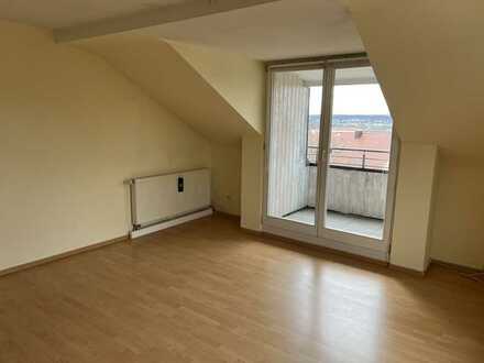 Schöne 4-Zimmer-DG-Wohnung in Höchstadt mit wunderschönen Ausblick