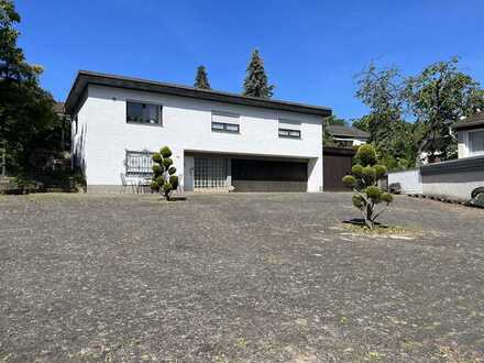 Bungalow im OT Tiefenstein #Doppelgarage #Einfahrt #EBK #Kamin
