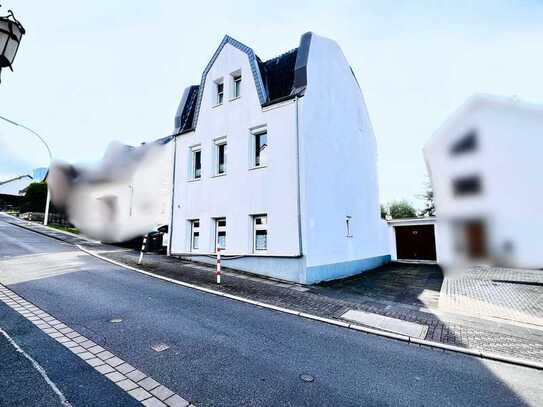 Ihr Einfamilienhaus in Bonn Ippendorf mit Renovierungsbedarf (Fassade/Dach sind neuwertig)