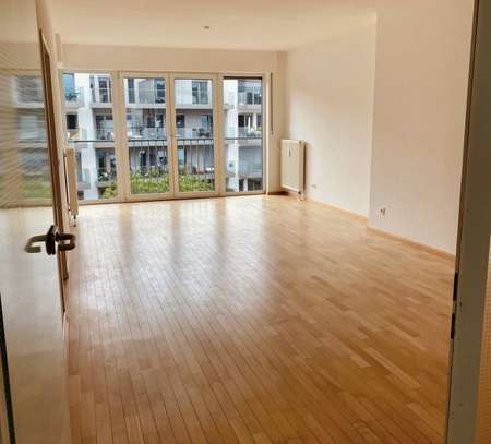 Schöne 2,5-Zimmer-Wohnung mit EBK | Moselblick und TG-Stellplatz