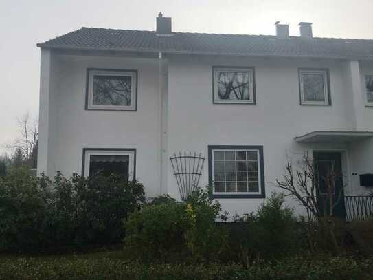 Gepflegte Doppelhaushälfte in schöner Lage von Pinneberg zu verkaufen