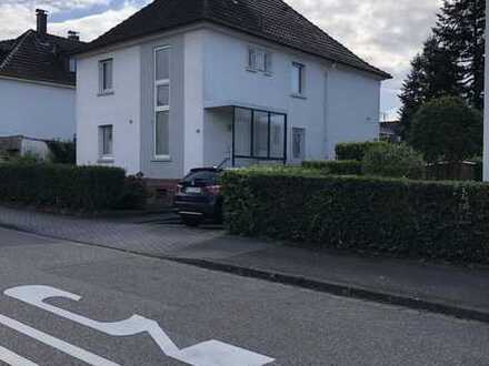 Einfamilienhaus in Top Lage in Ettlingen