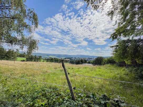 Einzigartig! Exklusives Baugrundstück in traumhafter Aussichtslage von Grafschaft-Karweiler!