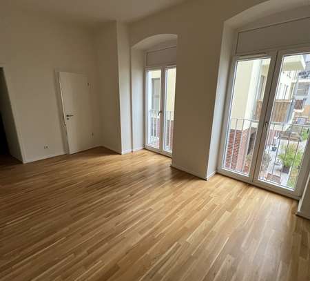 Exklusive 2-Zimmer-Wohnung mit Balkon und Luxusausstattung auf 104 m²