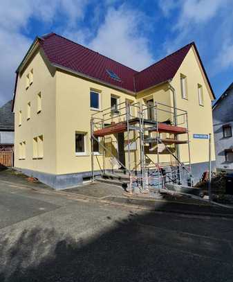 Neu gebaute Wohnung in neu saniertem Haus !