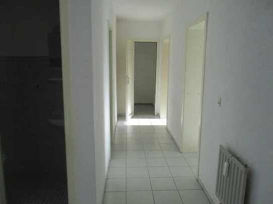 Große 3 bis 4 zimmer mit Balkon, 4. OG (mit Aufzug), Hemer, Unter dem Asenberg 7, NEU RENOVIERT