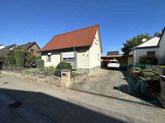 Einfamilienhaus mit 2 Garagen und großen Garten / Nähe AUDI und B27 (Bieterverfahren ab 385000€)