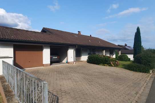 Geräumiges, gepflegtes Zweifamilienhaus in Untersteinach (Provisionsfrei)