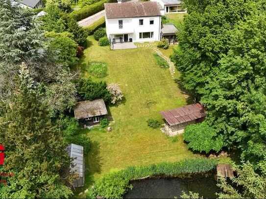 Einfamilienhaus mit großem Garten