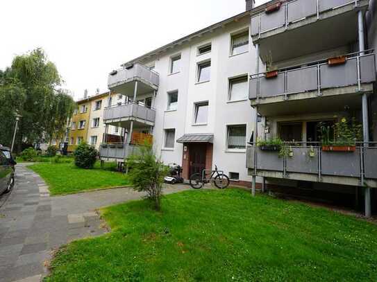 Leerstehende 2 Zimmer Wohnung im Erdgeschoss mit Balkon - Hildesheim