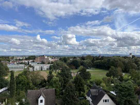 frisch renovierte 3-Raum-Wohnung mit EBK in Hanau-Steinheim