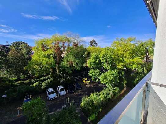 Top Wohnung in bester Lage*SÜD-Balkon*Blick ins Grüne*oberste Etage*TOP-Grundriss*Ensembledenkmal