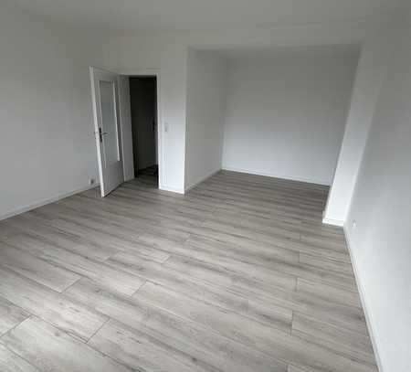 Erstbezug nach Modernisierung 1-Zimmer Wohnung mit Balkon in Lehndorf