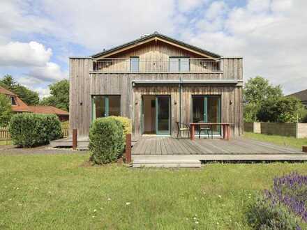 Energieeffizienzhaus mit großer Terrasse, direktem Waldzugang und Sauna