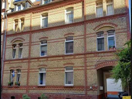 Helle & renovierte 3-Zimmer-Wohnung mit Einbauküche in zentraler Lage in Wiesbaden