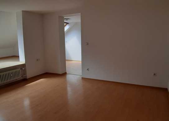 Helle 4-Zimmer-Wohnung in guter Lage in Gomaringen an 2-3 Personen zu vermieten