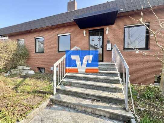 Einfamilienhaus mit vermieteter Einliegerwohnung und Ausblick