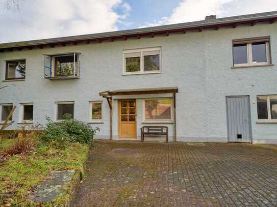 2 Familienhaus Wehrheim Mitte für Anleger geeignet