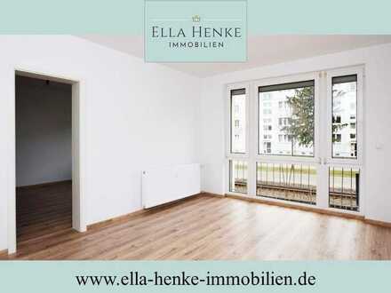 Schöne, modernisierte 2-Raum-Wohnung - alles hell + modern!