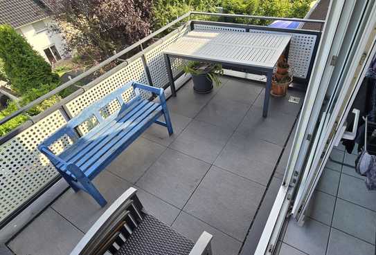 Schicke helle Maisonettewohnung mit grosszügigen Balkon