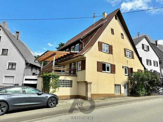 Gepflegtes Einfamilienhaus mit Einliegerwohnung und großzügigem Garten in Sulz a. N. - Bergfelden