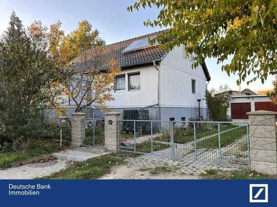 Mit Einbauküche, Keller, Garage, Carport und sehr guter Energiebilanz