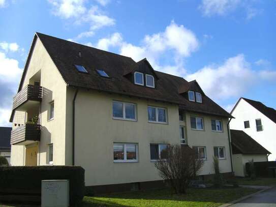 Ansprechende 3-Zimmer-Dachgeschosswohnung mit Balkon in Erlangen/Tennenlohe