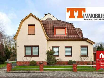 TT bietet an: Zwei Wohnhäuser auf großem Grundstück in WHV-Aldenburg!