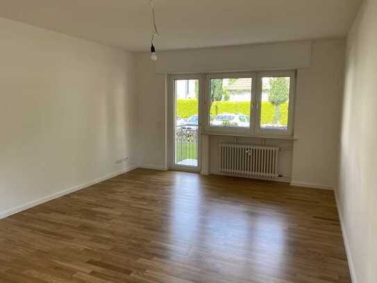 ***Top renovierte 2 ZKB Wohnung in Oberursel***